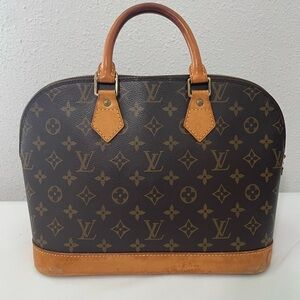 ❌SOLD❌🔥AUTHENTIC LOUIS VUITTON ALMA PM🔥 100% AUTHENTIC